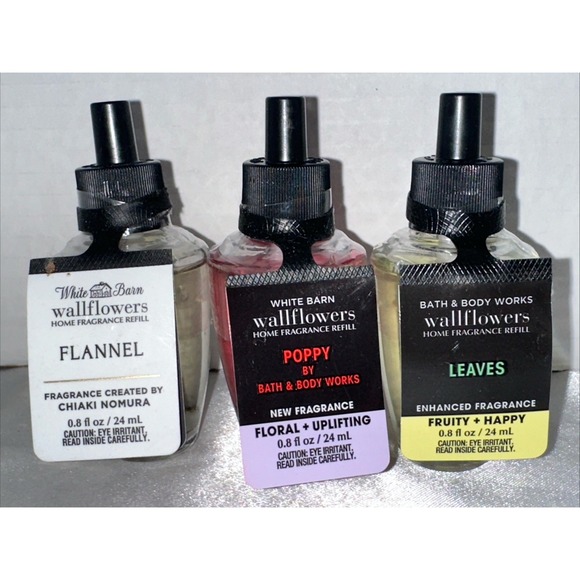 3 bulbs Bath & Body Works Wallflower Refill Bulb Flannel Poppy Leaves NEW - Picture 1 of 16